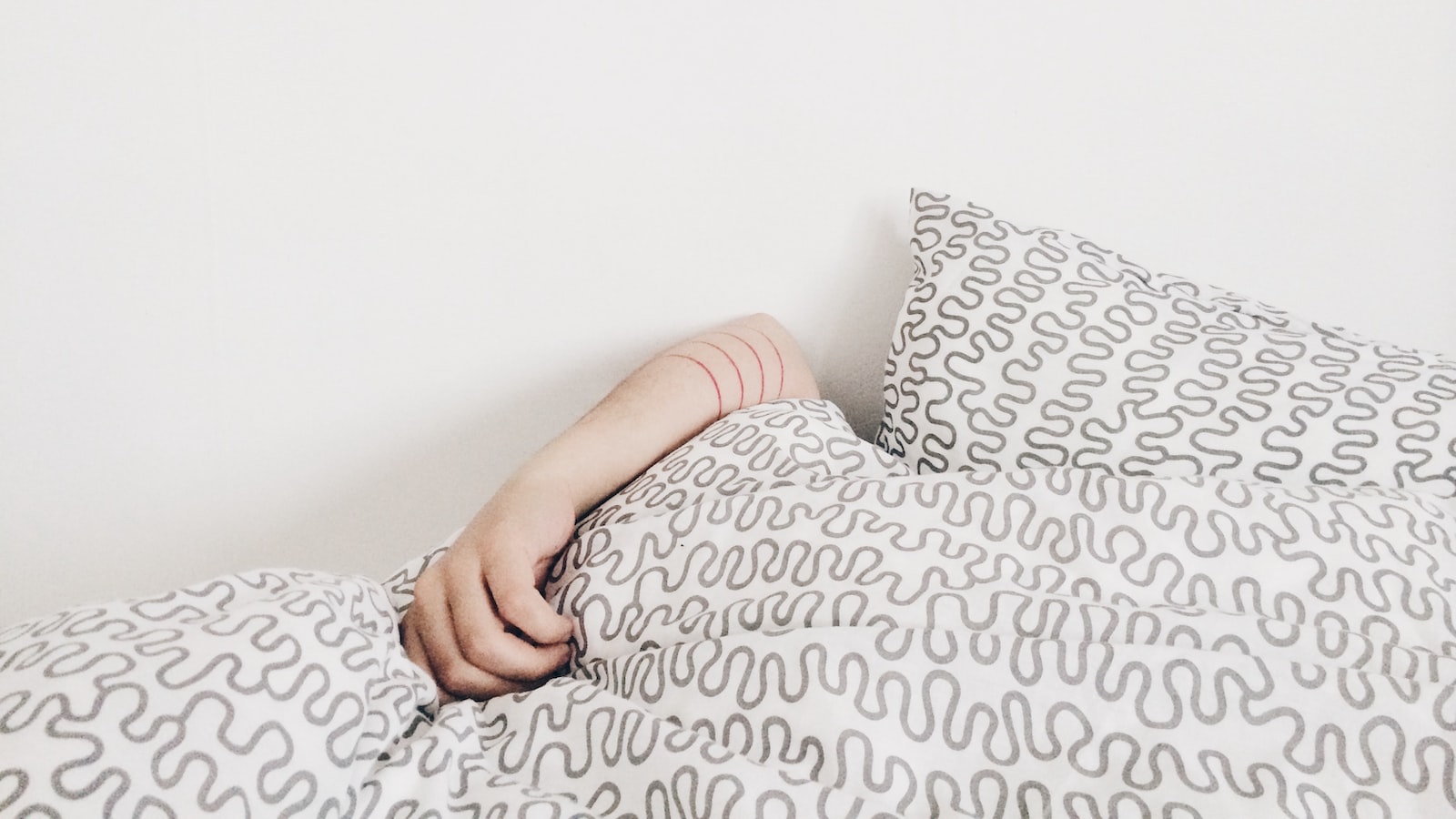 Sleep Solutions: Tackling Insomnia for Better Well-being.